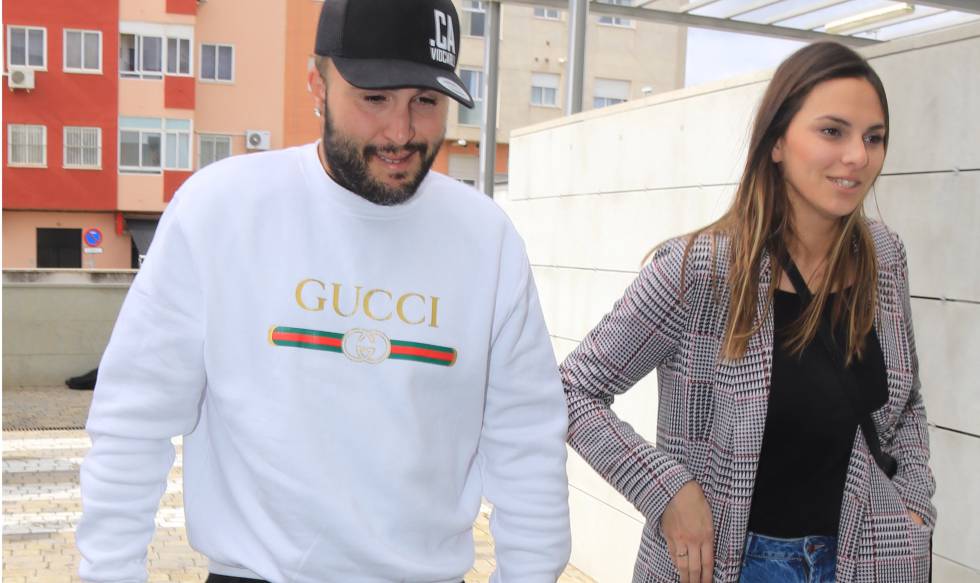 Kiko Rivera, con su esposa Irene Rosales.