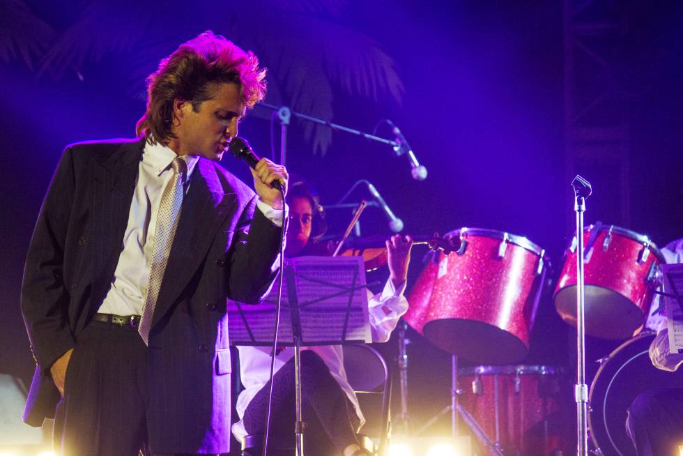 Diego Boneta interpreta a Luis Miguel en la serie.