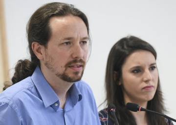 Iglesias y Montero preguntan a Podemos si deben irse por el chalé