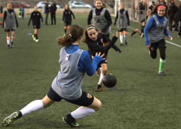 The 11-year-old Spanish girls smashing gender stereotypes through soccer