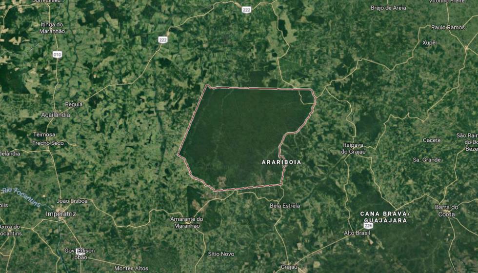 Imagen aérea del Territorio Indígena de Arariboia en la Amazonia brasileña. Esta selva, hogar de la tribu awá, es una isla verde en medio de un mar de deforestación.