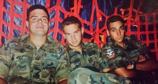 Alejandro Clemente (c), antes del accidente.