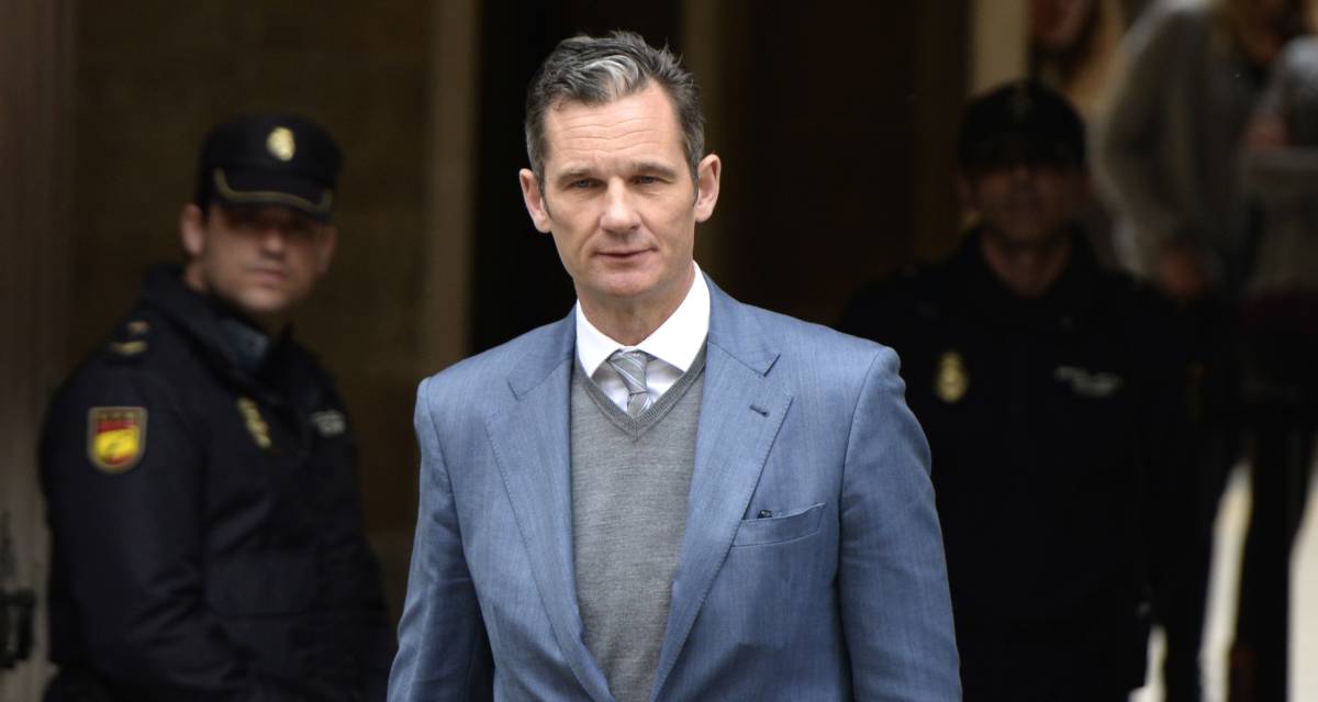 Urdangarin sale de la Audiencia de Palma en febrero de 2017.