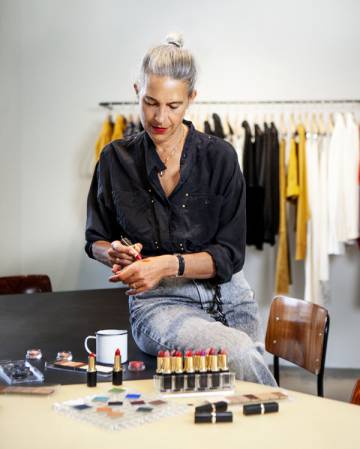 Primera imagen de Isabel Marant con su línea de maquillaje.