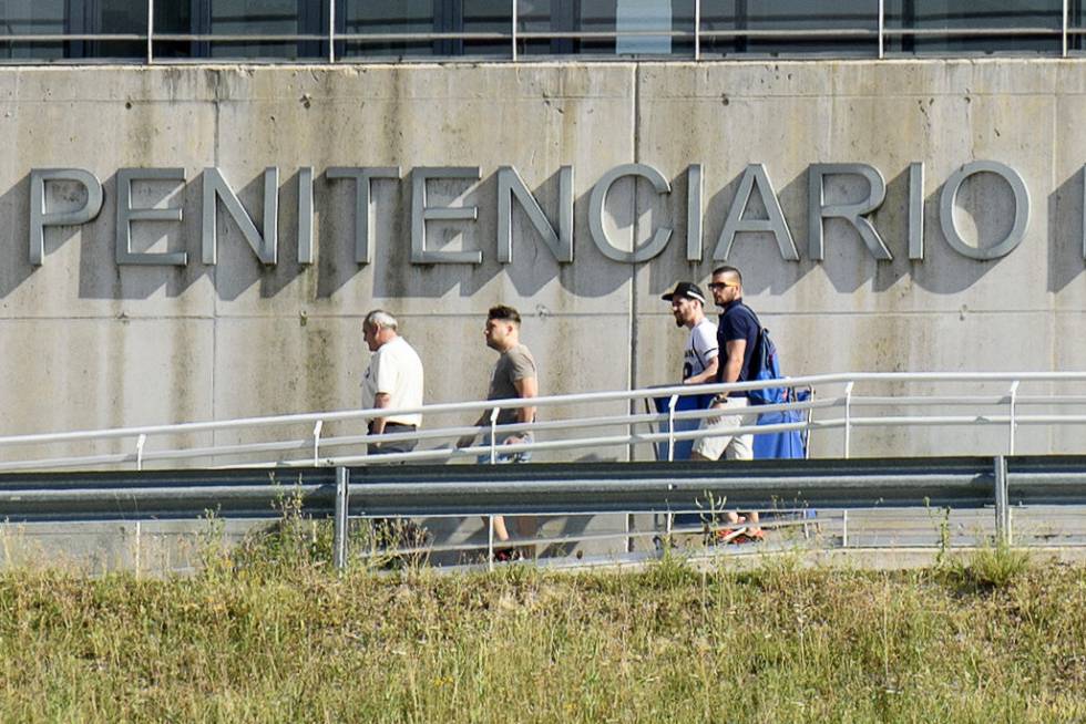 Sex Crimes In Spain Manada Sex Offenders Walk Out Of Jail