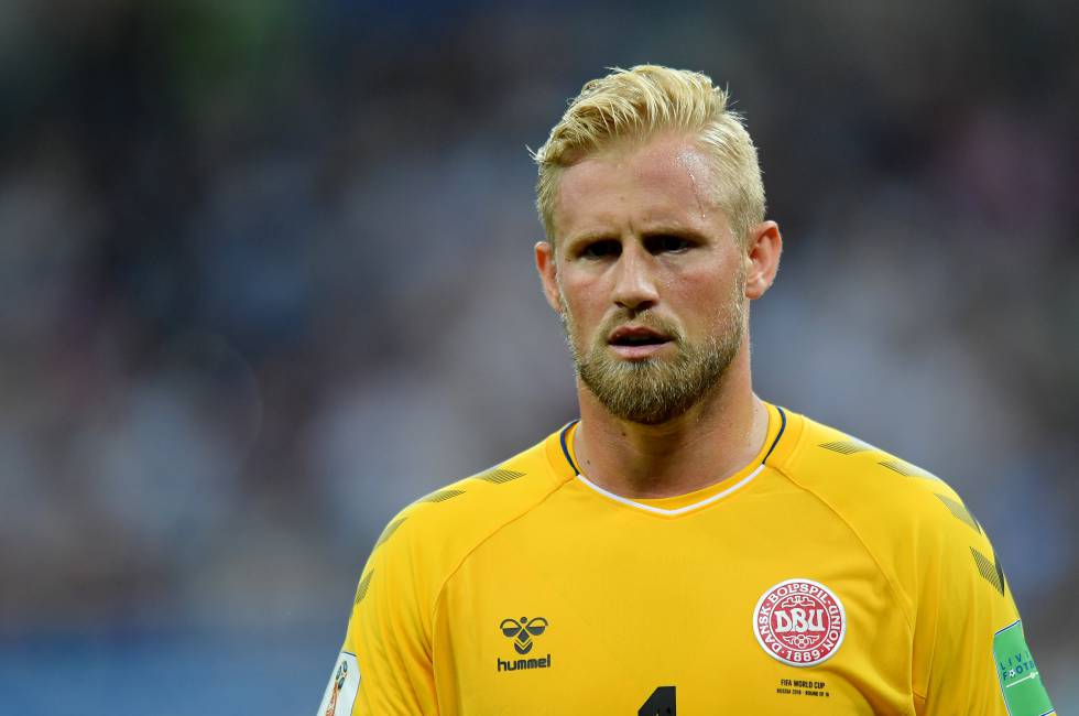 Kasper Schmeichel: Detuvo tres 'penalties' en un Mundial y cayó eliminado:  la increíble historia del portero danés | ICON | EL PAÍS