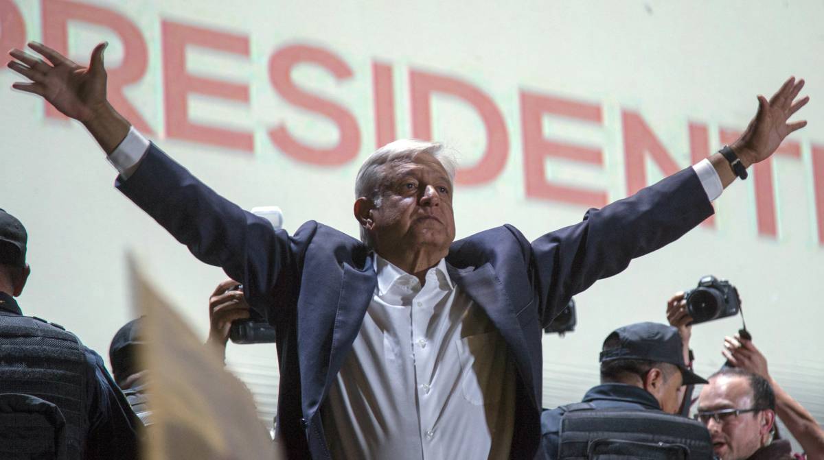 López Obrador celebra su victoria.