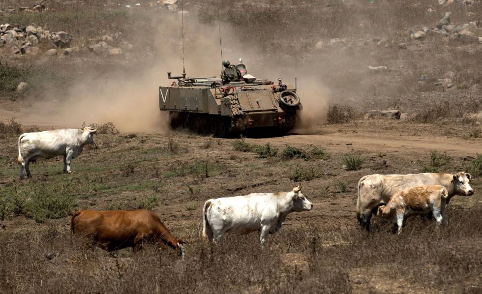 Soldados israelÃ­es participan en un ejercicio militar en los Altos del GolÃ¡n, Israel.