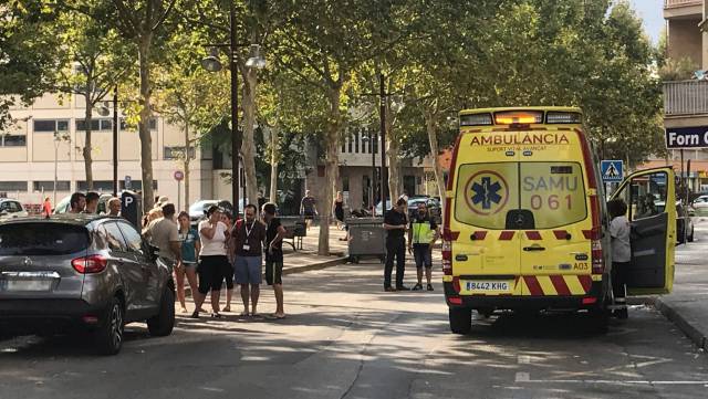 Una ambulancia, en el lugar del suceso, en Manacor.