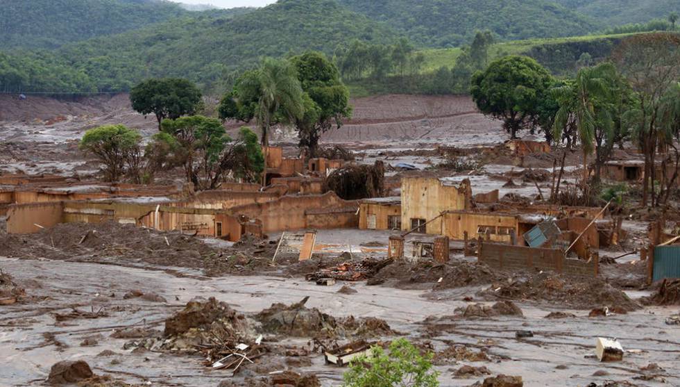 El pueblo de Bento Rodrigues,sepultado por lodos tÃ³xicos.