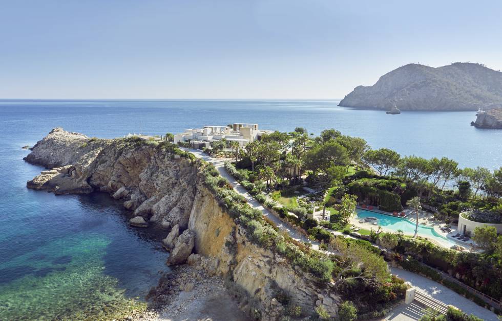 En el norte de Ibiza está Isla Sa Ferradura, una construcción de los años setenta, que Jaimer Romano ha rehabilitado.