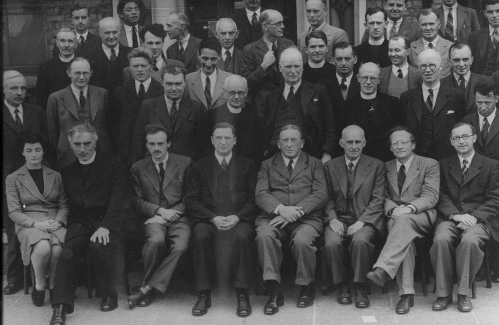 Schrödinger, segundo por la derecha, en Dublín en 1942.