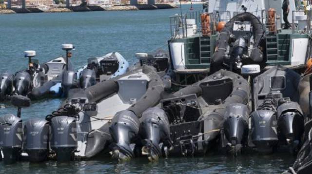 Embarcaciones amarradas en Algeciras.