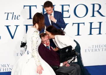 El gran problema de la física que deja Stephen Hawking