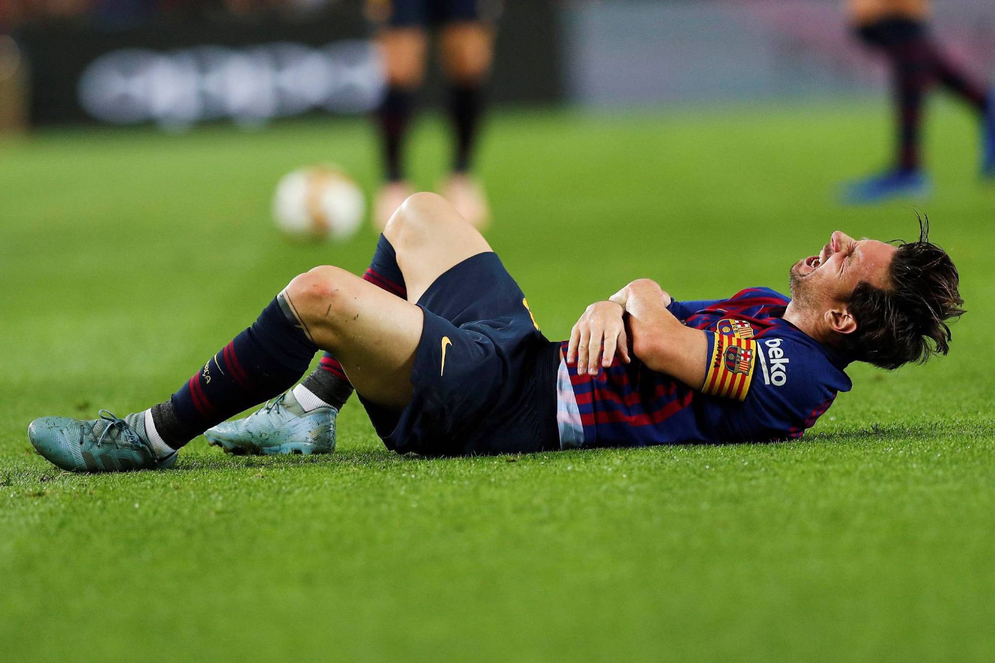 Fotos Barcelona Sevilla La lesión de Messi en imágenes Deportes