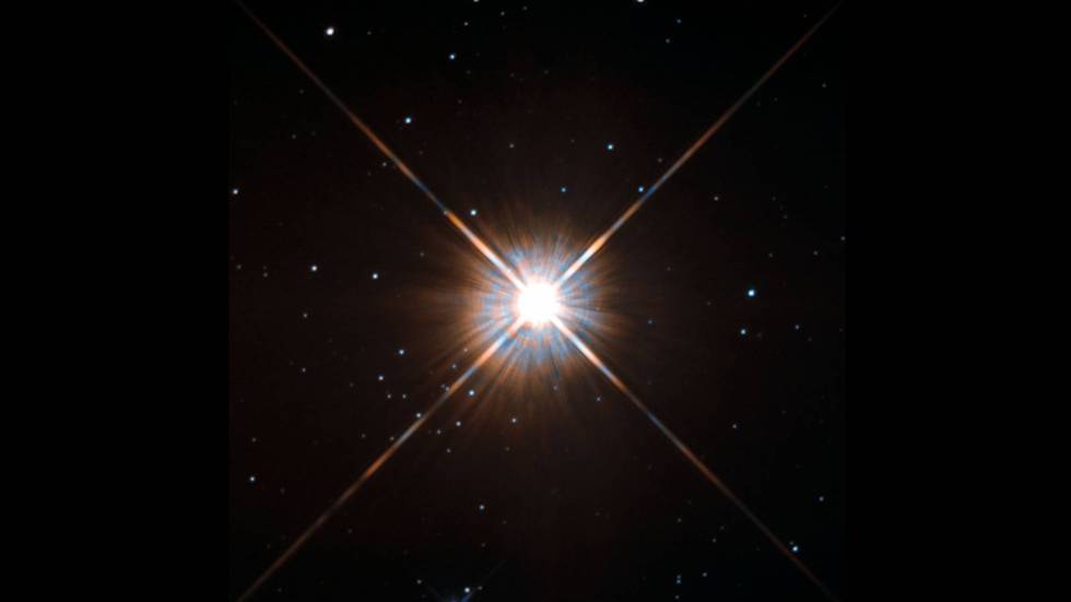  El telescopio espacial Hubble tomó esta imagen de Próxima Centauri, la estrella más cercana al sistema solar. 