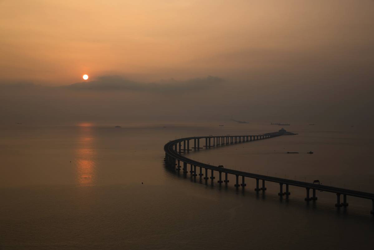 Vista del puente entre Hong Kong, Zhuhai y Macau.