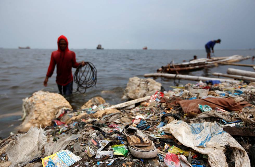 Residuos plÃ¡sticos en Yakarta, Indonesia.