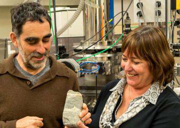 ¿Cuán antigua es la vida en la Tierra?