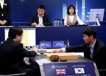 La inteligencia artificial gana el primer asalto al campeón de Go