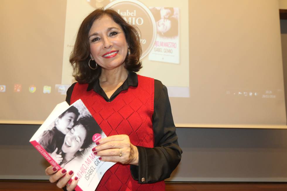 Isabel Gemio, durante la presentación de su libro 'Mi hijo, mi maestro' en Málaga, el pasado noviembre.