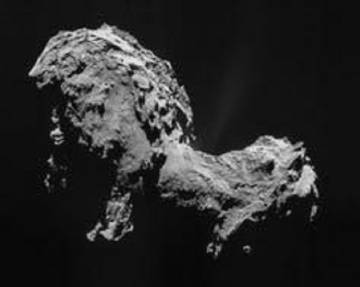 El cometa 67PChuryumov–Gerasimenko, fotografiado por la Misión Rosetta el 19 de septiembre de 2014. El objetivo original de Rosetta era el 46PWirtanen, pero la NASA superó el plazo para lanzarla a tiempo. 