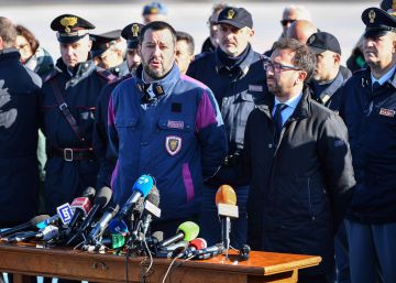 Los mil trajes de Salvini