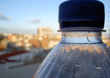 Un billete de metro a cambio de tu plástico