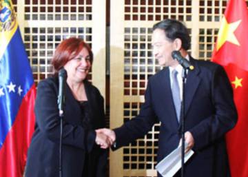 La embajadora de Venezuela en Londres ocultó cuatro millones