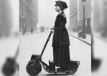 La fotografía que recuerda que los patinetes ya se usaban hace 100 años