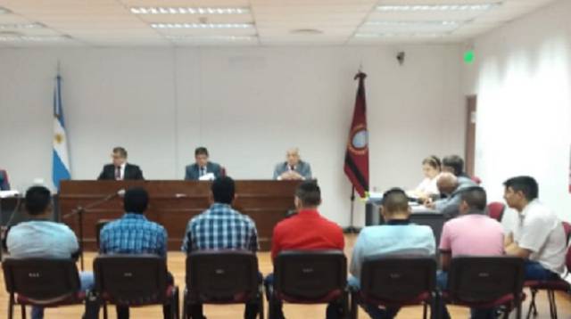 Los responsables de la violación en el juicio.