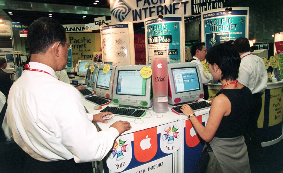 ExposiciÃ³n Internet World en Singapur (1999). 