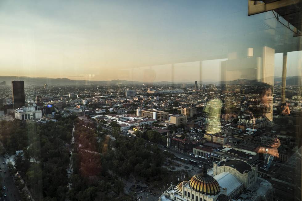 Vista aérea sobre el centro histórico de la Ciudad de México.
