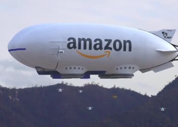 La broma que anuncia un futuro distópico: una nave de Amazon expulsa drones repartidores