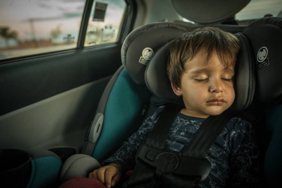 Las 10 claves para que los niños viajen seguros esta Semana Santa
