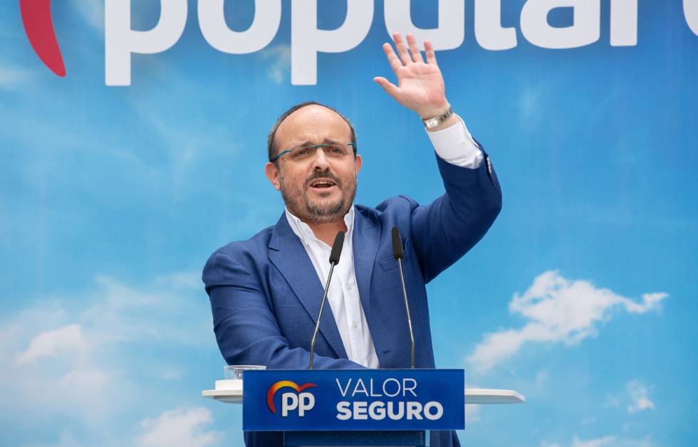 El presidente del PP de Cataluña, Alejandro Fernández. rn 