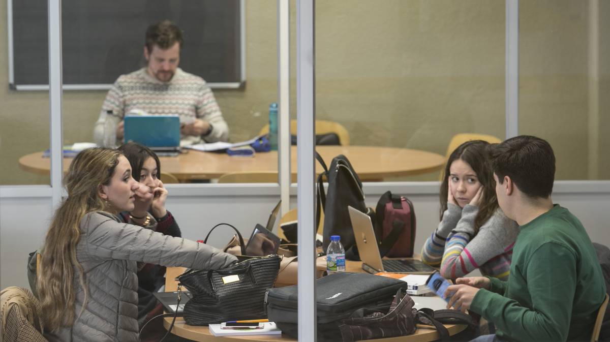 Alumnos en una universidad.