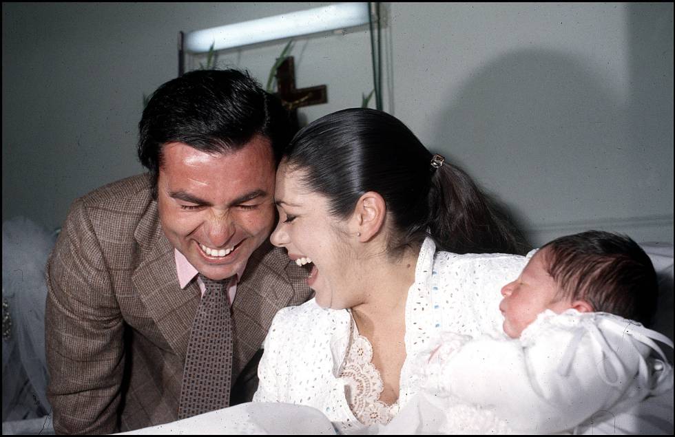 Isabel Pantoja y Francisco Rivera 'Paquirri', el día del nacimiento de su hijo Kiko.