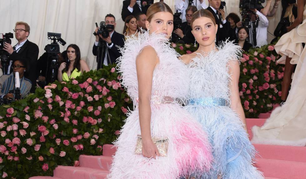 Victoria y Cristina Iglesias en la gala del Museo Metropolitano de Nueva York, celebrada el 6 de mayo de 2019.