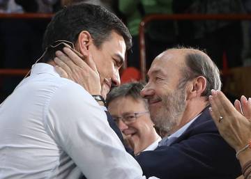 'Un hombre de Estado al servicio de España', por Pedro Sánchez