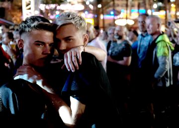 Desenfreno sexual entre las dunas de Maspalomas