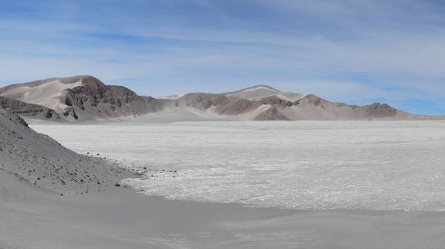 Vista del volcán Cerro Blanco.