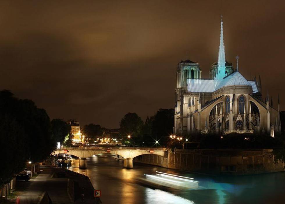 reconstruir notre dame