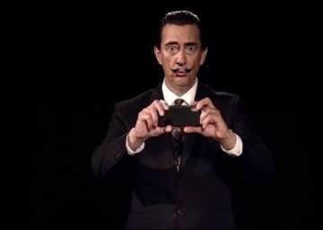 Salvador Dalí vuelve a la vida y se toma un ‘selfie’ contigo