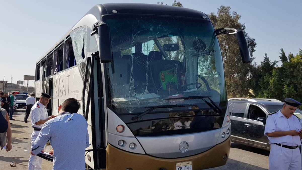 Estado del autobús tras el atentado.