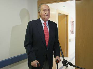 Don Juan Carlos pide perdón en el hospital San José de Madrid, en una alocución televisada, en abril de 2012.