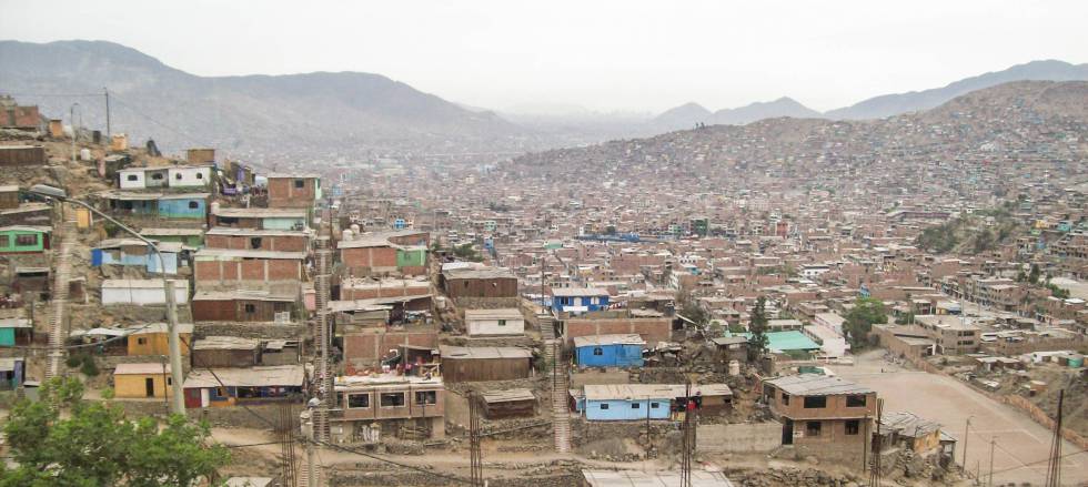 Los limeños corren un gran riesgo con cada sismo, pero la informalidad urbana es característica de la capital
