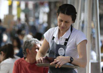 Spain creates 600,000 jobs in a year, but unemployment rises in first quarter