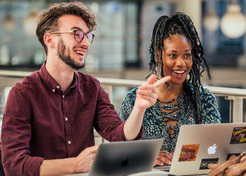 “Seis meses de estudio en el extranjero equivalen a cuatro años de vida normal” “Seis meses de estudio en el extranjero equivalen a cuatro años de vida normal”