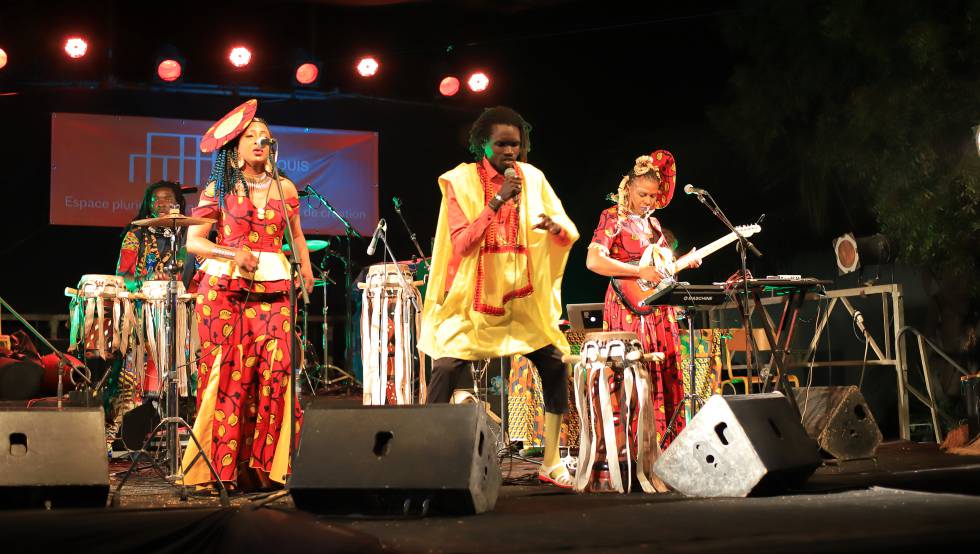 Inauguración artística de lujo con mujeres pescadoras y ganador de un Oscar incluidos